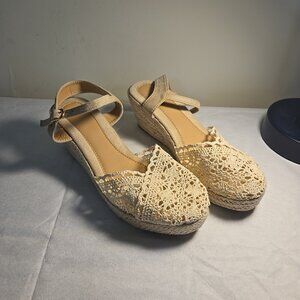 Unbranded Lace Crochet Wedge Heel Cream Women's Size 8.5